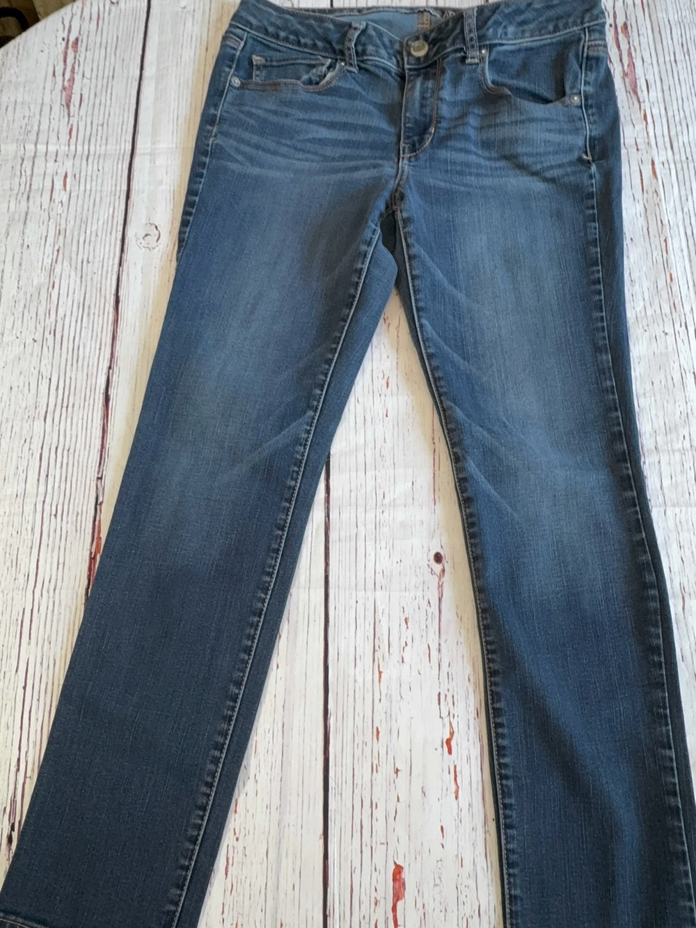 American Eagle Outfitters 10 Short Super Stretch Skinny Jeans Medium Wash AEO